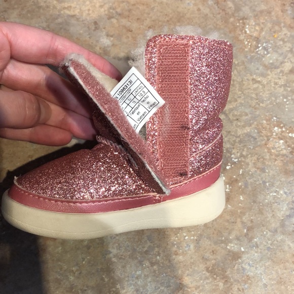 Baby Uggs - Picture 7 of 9